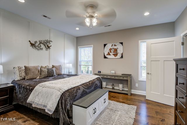 702 Hunts Terrace Drive, Kingsport, TN 37663