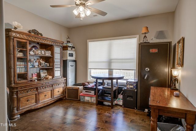 702 Hunts Terrace Drive, Kingsport, TN 37663