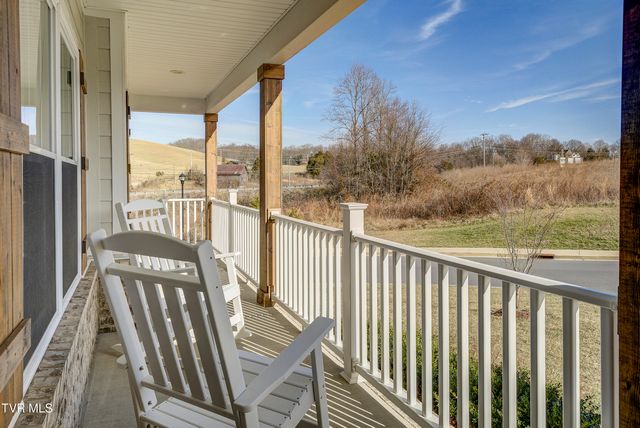 702 Hunts Terrace Drive, Kingsport, TN 37663