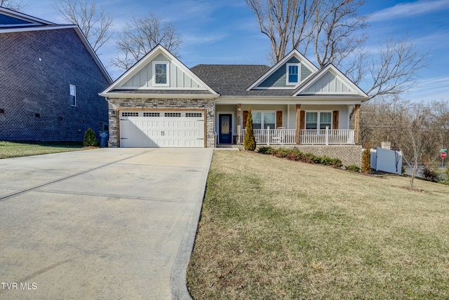 702 Hunts Terrace Drive, Kingsport, TN 37663