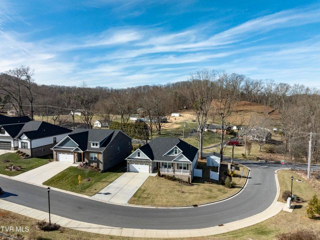 702 Hunts Terrace Drive, Kingsport, TN 37663