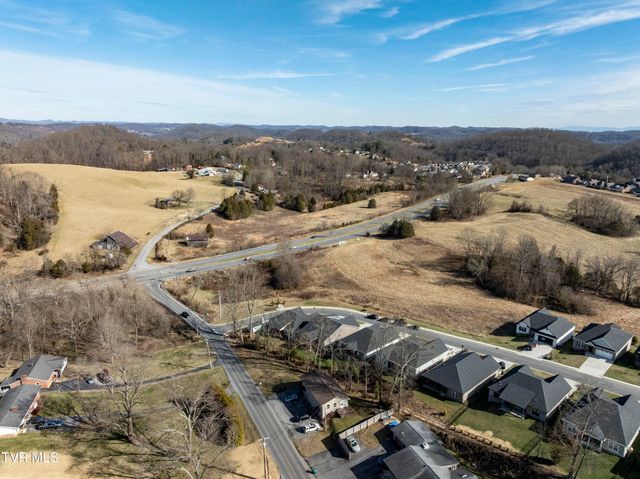 702 Hunts Terrace Drive, Kingsport, TN 37663