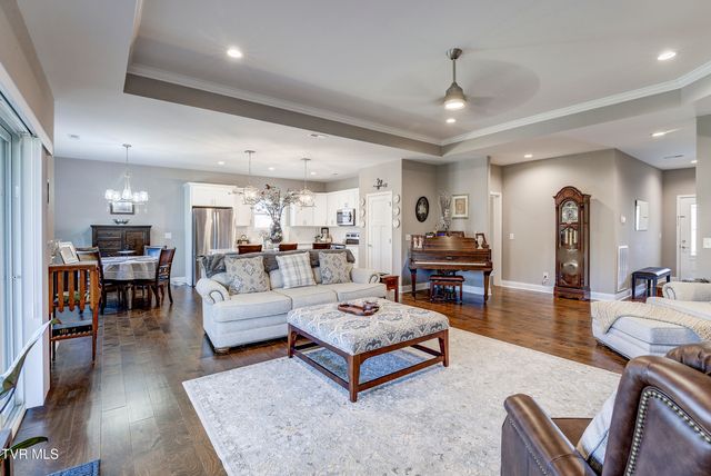 702 Hunts Terrace Drive, Kingsport, TN 37663