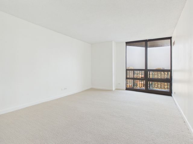 10 E ONTARIO Street 4205, Chicago, IL 60611