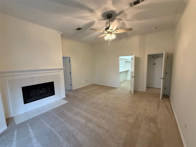 9005 Trails Edge Drive, North Richland Hills, TX 76182