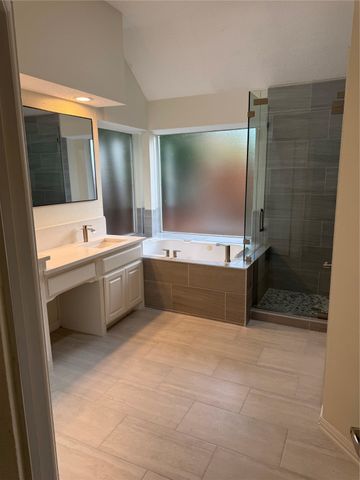 9005 Trails Edge Drive, North Richland Hills, TX 76182