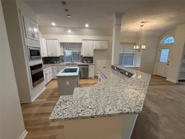 9005 Trails Edge Drive, North Richland Hills, TX 76182