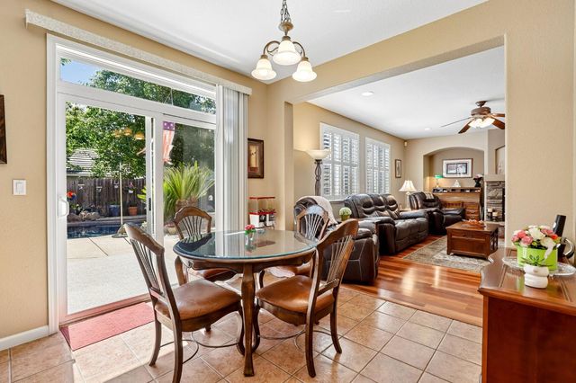 2489 W Burberry Way, Sacramento, CA 95835