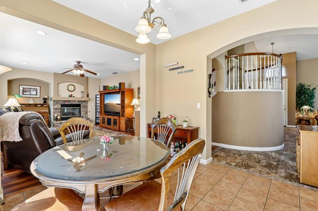 2489 W Burberry Way, Sacramento, CA 95835