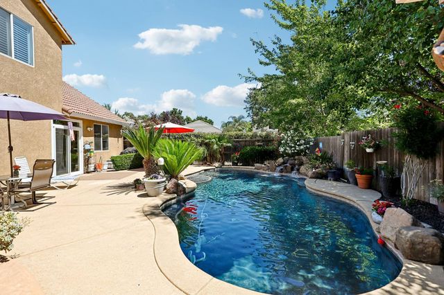 2489 W Burberry Way, Sacramento, CA 95835