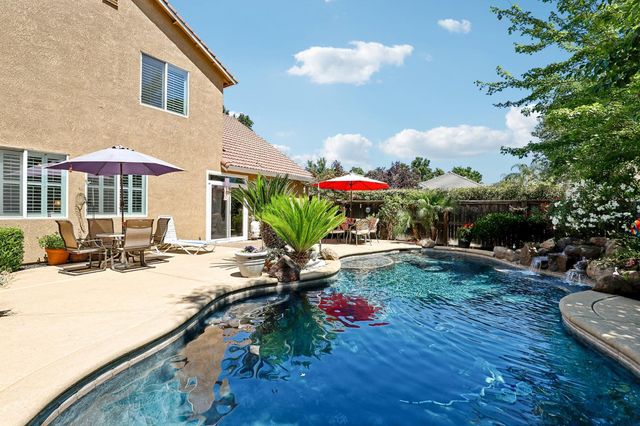 2489 W Burberry Way, Sacramento, CA 95835
