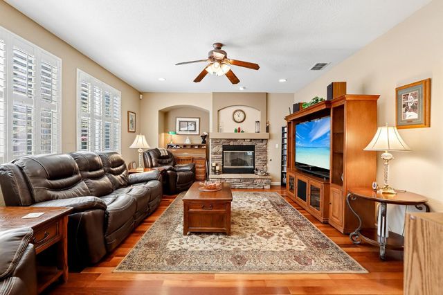 2489 W Burberry Way, Sacramento, CA 95835