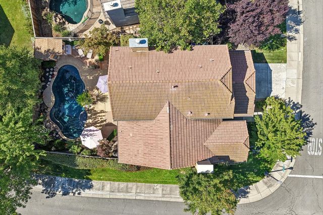 2489 W Burberry Way, Sacramento, CA 95835