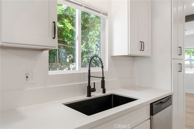 201 Lincoln Street, Bakersfield, CA 93305