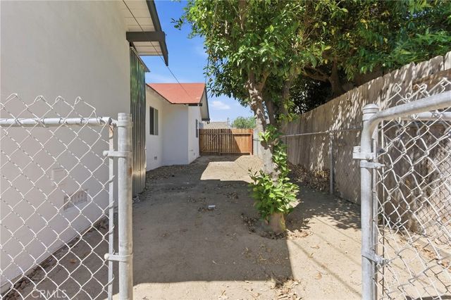 201 Lincoln Street, Bakersfield, CA 93305