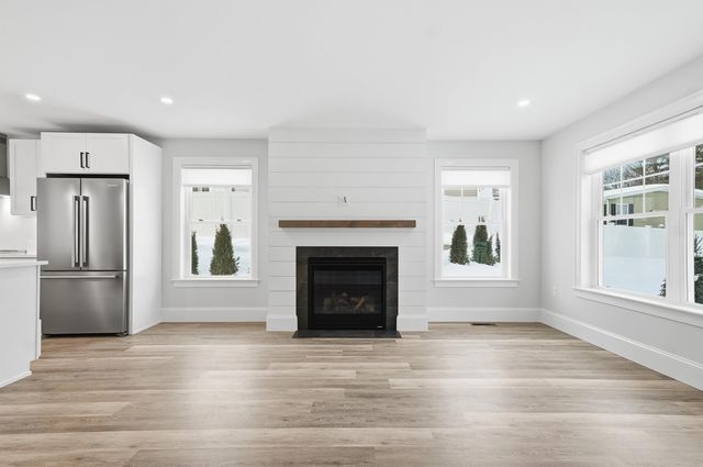 84 Blacksnake Road B, Seabrook, NH 03874