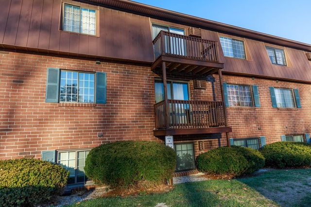 39 Old Hackett Hill Rd Apt 3F, Manchester, NH 03102