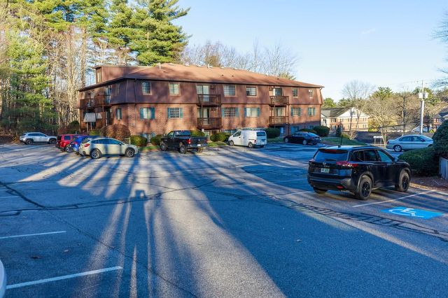 39 Old Hackett Hill Rd Apt 3F, Manchester, NH 03102