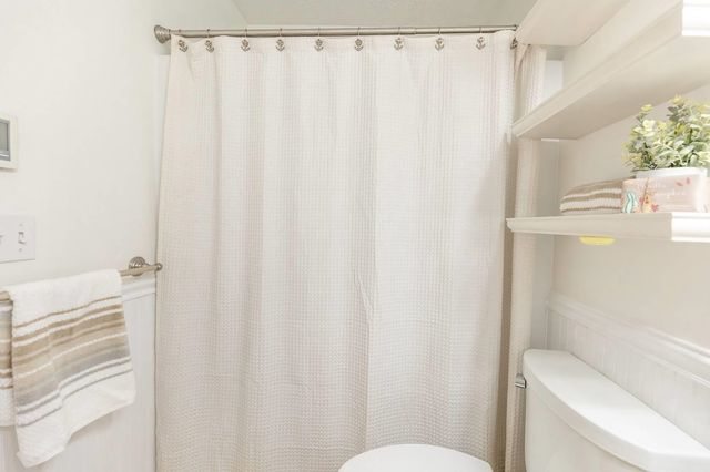 39 Old Hackett Hill Rd Apt 3F, Manchester, NH 03102