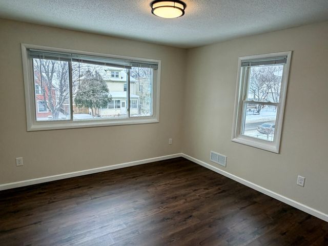 3225 4th Avenue S, Minneapolis, MN 55408