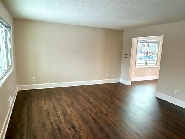 3225 4th Avenue S, Minneapolis, MN 55408