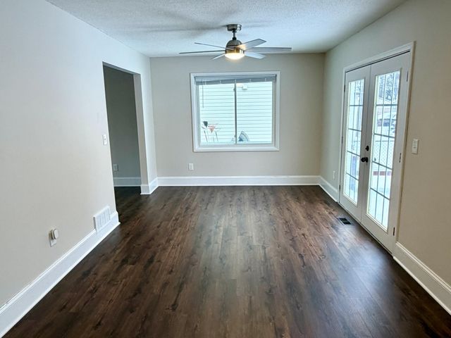 3225 4th Avenue S, Minneapolis, MN 55408