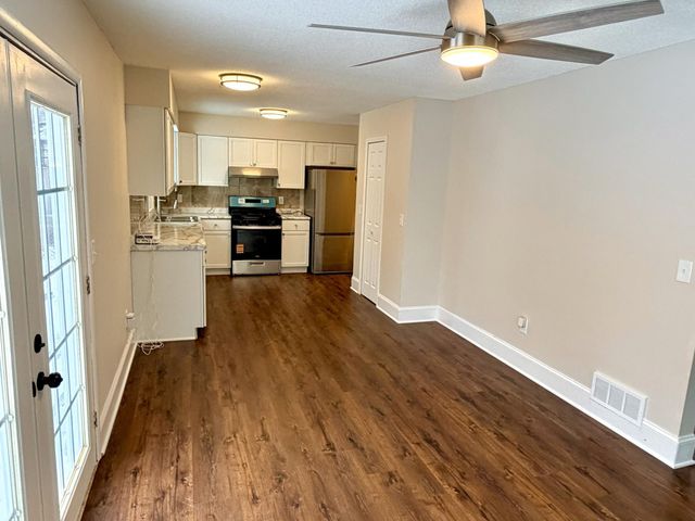 3225 4th Avenue S, Minneapolis, MN 55408