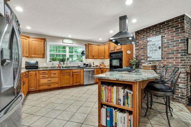 718 Dewind Drive, Pikeville, TN 37367