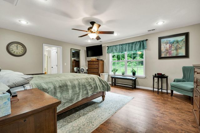718 Dewind Drive, Pikeville, TN 37367