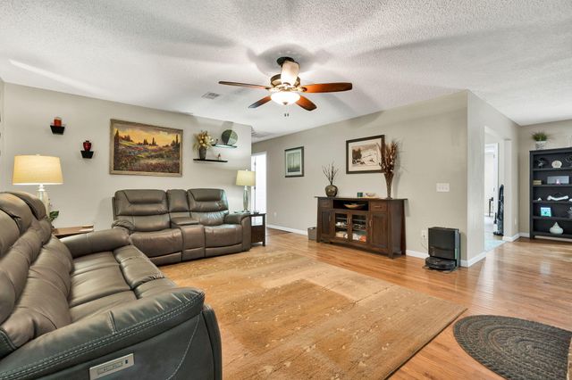 718 Dewind Drive, Pikeville, TN 37367
