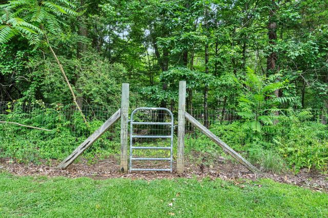 718 Dewind Drive, Pikeville, TN 37367