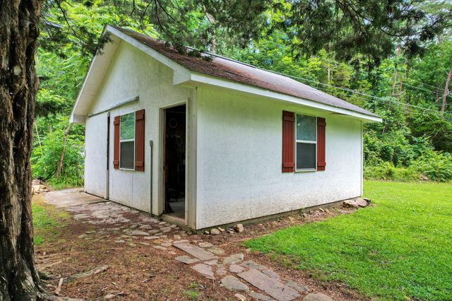 718 Dewind Drive, Pikeville, TN 37367