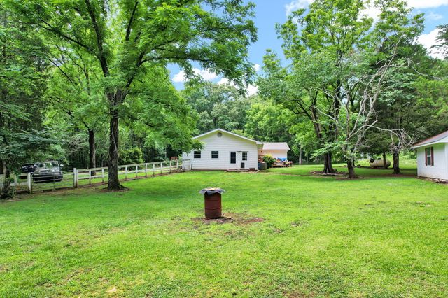 718 Dewind Drive, Pikeville, TN 37367