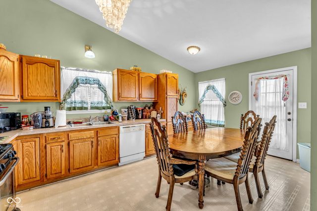 1171 Autumn Drive, Mooresville, IN 46158