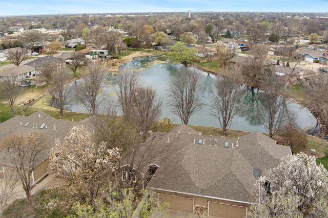 629 Arrowhead Ln, Salina, KS 67401