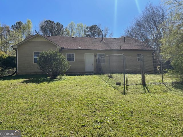 440 E Country Woods Drive, Covington, GA 30016