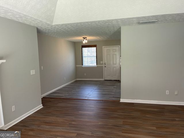 440 E Country Woods Drive, Covington, GA 30016