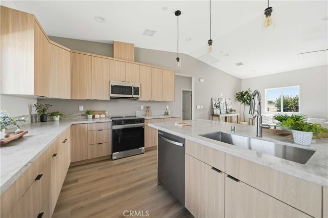 9855 E Avenue Q10, Littlerock, CA 93543