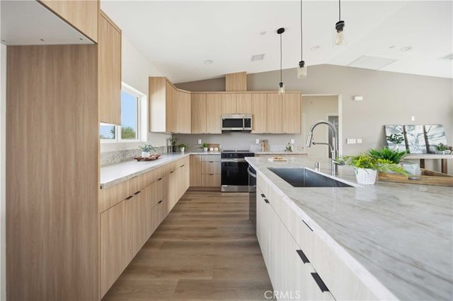 9855 E Avenue Q10, Littlerock, CA 93543