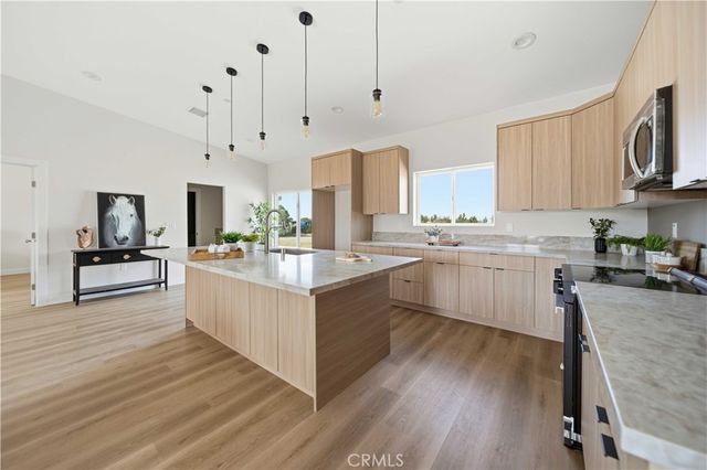 9855 E Avenue Q10, Littlerock, CA 93543