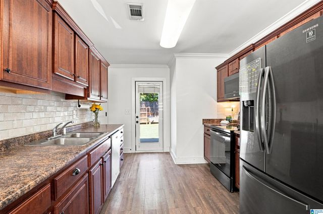 213 ROSSBURG DRIVE, Calera, AL 35040