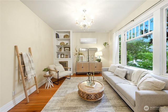1110 NW 70th Street, Seattle, WA 98117