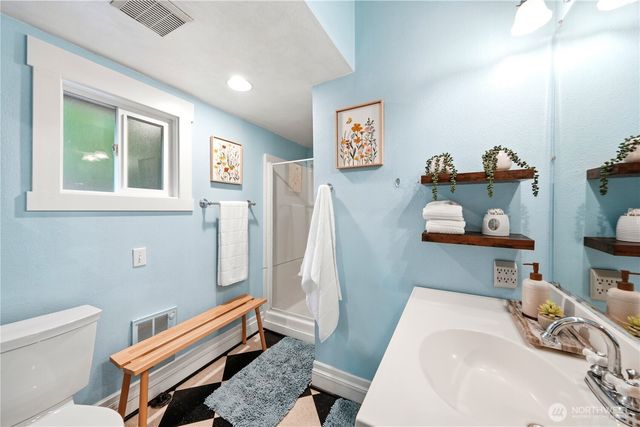 1110 NW 70th Street, Seattle, WA 98117