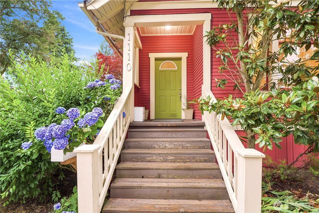 1110 NW 70th Street, Seattle, WA 98117