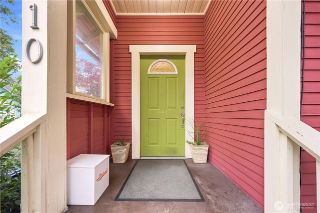 1110 NW 70th Street, Seattle, WA 98117