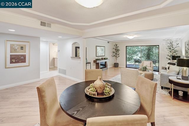 1332 Running Springs Rd 2, Walnut Creek, CA 94595