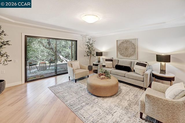 1332 Running Springs Rd 2, Walnut Creek, CA 94595