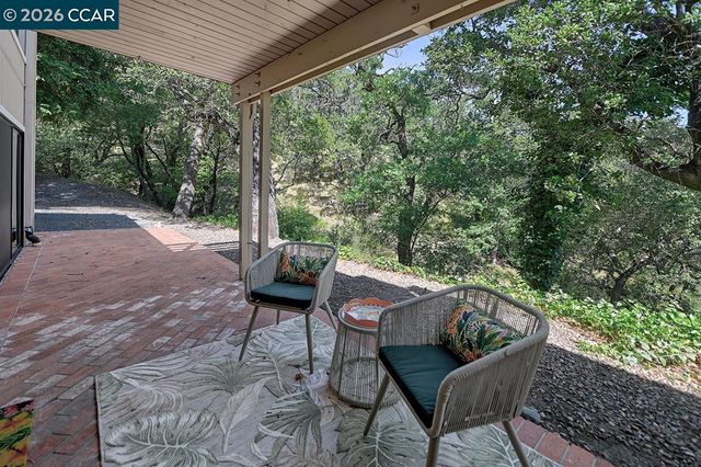1332 Running Springs Rd 2, Walnut Creek, CA 94595