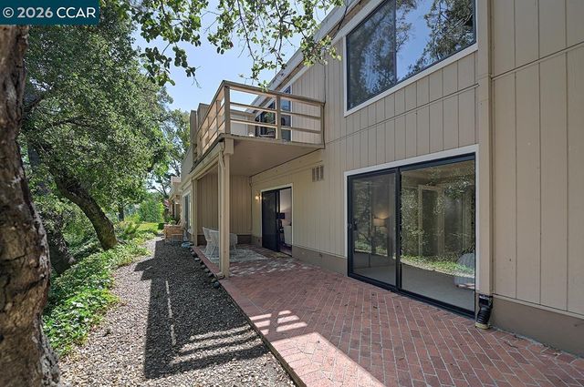 1332 Running Springs Rd 2, Walnut Creek, CA 94595