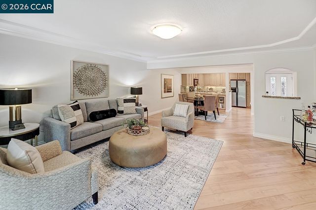 1332 Running Springs Rd 2, Walnut Creek, CA 94595
